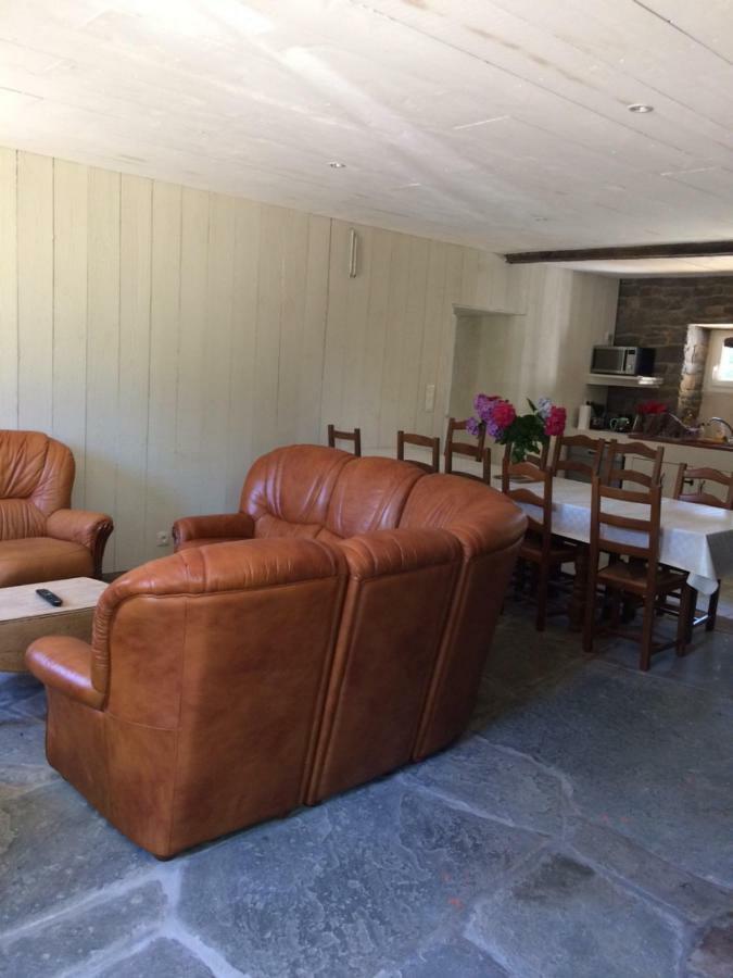 Les Roulottes De L'Airou Hotel Beauchamps  Екстериор снимка