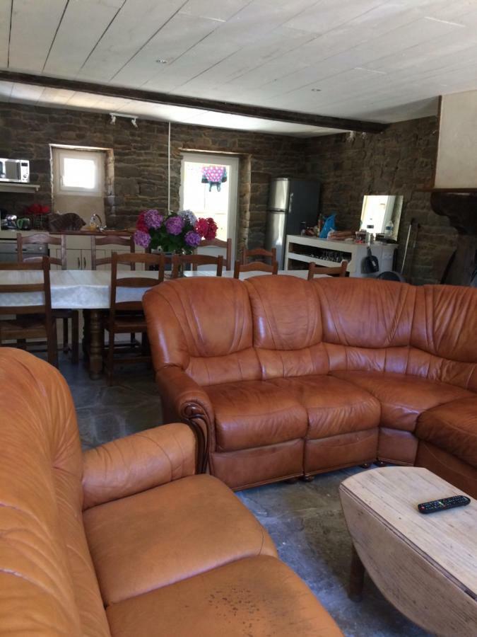 Les Roulottes De L'Airou Hotel Beauchamps  Екстериор снимка